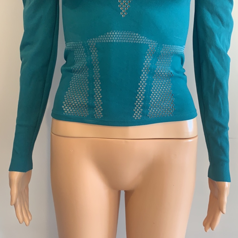 Fabletics long sleeve - Picture 3 of 8